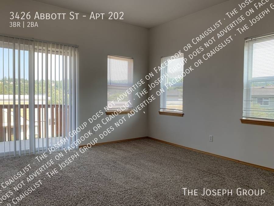 Apartment for rent at 3426 Abbott St #202, Bellingham, WA 98225