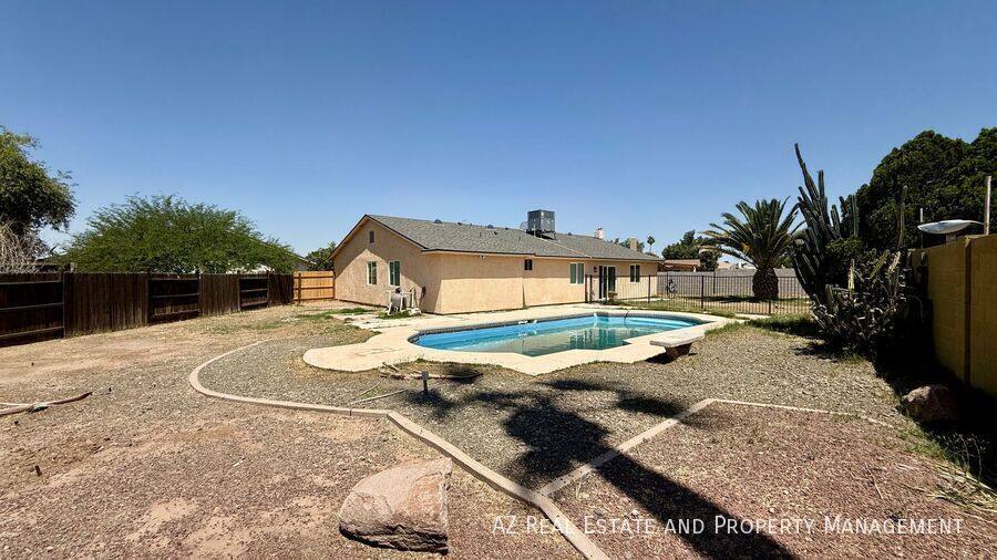 House for rent at 8501 W Mitchell Dr, Phoenix, AZ 85037