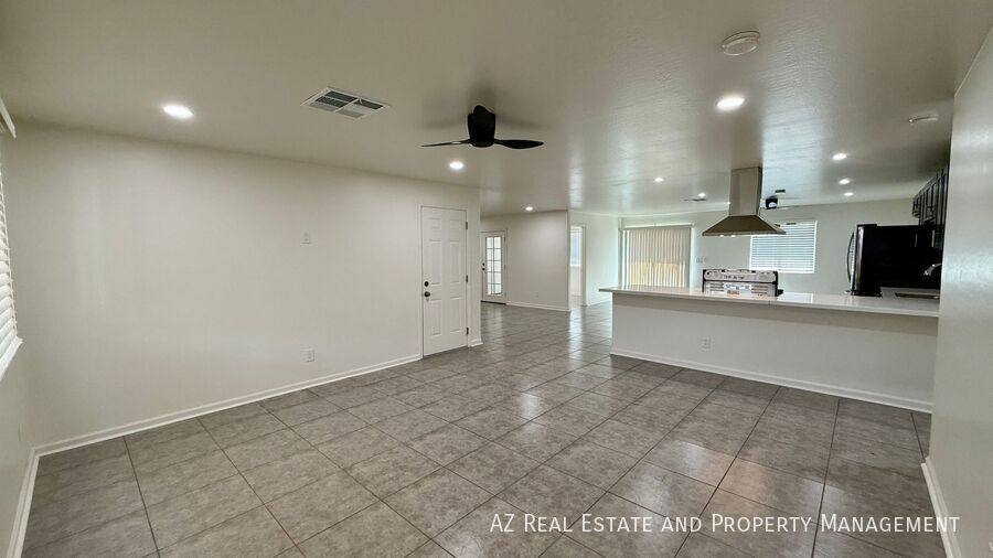 House for rent at 8501 W Mitchell Dr, Phoenix, AZ 85037