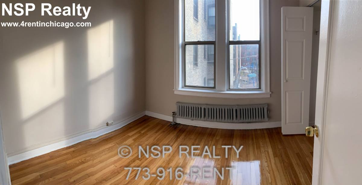 Apartment for rent at 1367 W Estes #1M, Chicago, IL 60626