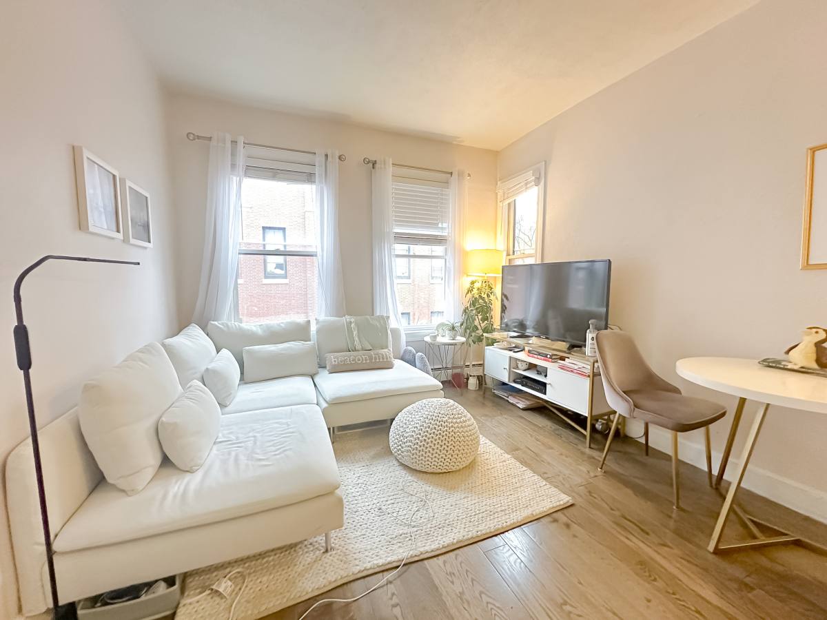 Apartment for rent at 57 Myrtle St #3, Boston, MA 02114