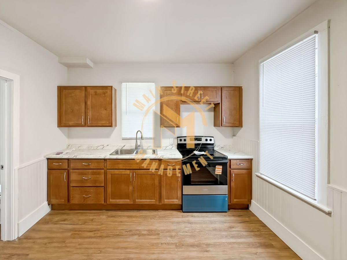 Apartment for rent at 1522 Main Ave, Sheboygan, WI 53083