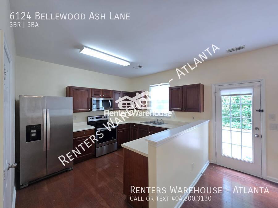 Townhouse for rent at 6124 Bellewood Ash Lane, Tucker, GA 30084
