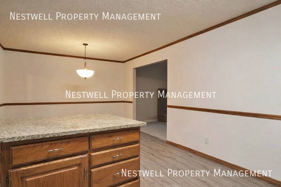 House for rent at 815 E Dusty Rock Place, Sandy, UT 84094