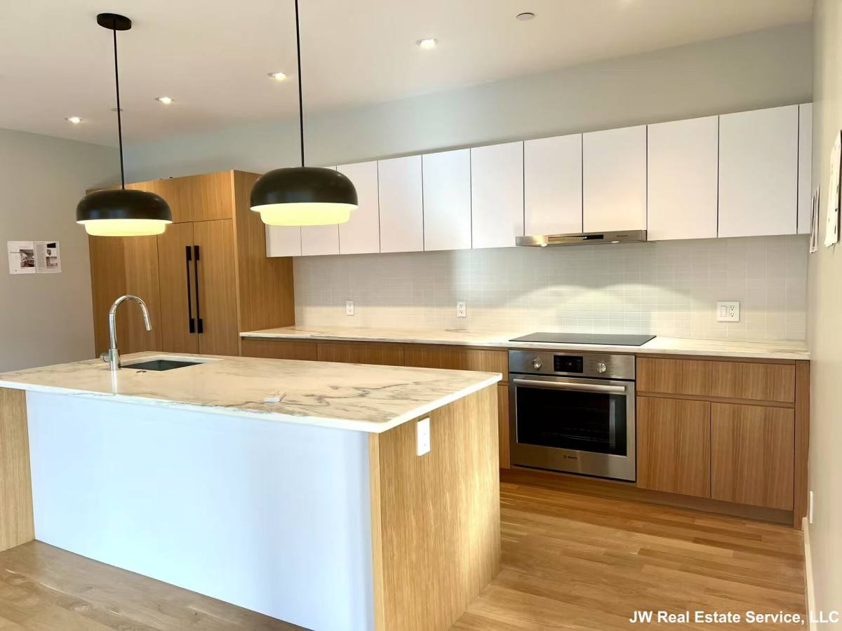 Apartment for rent at 145 Willow St #2, Cambridge, MA 02141