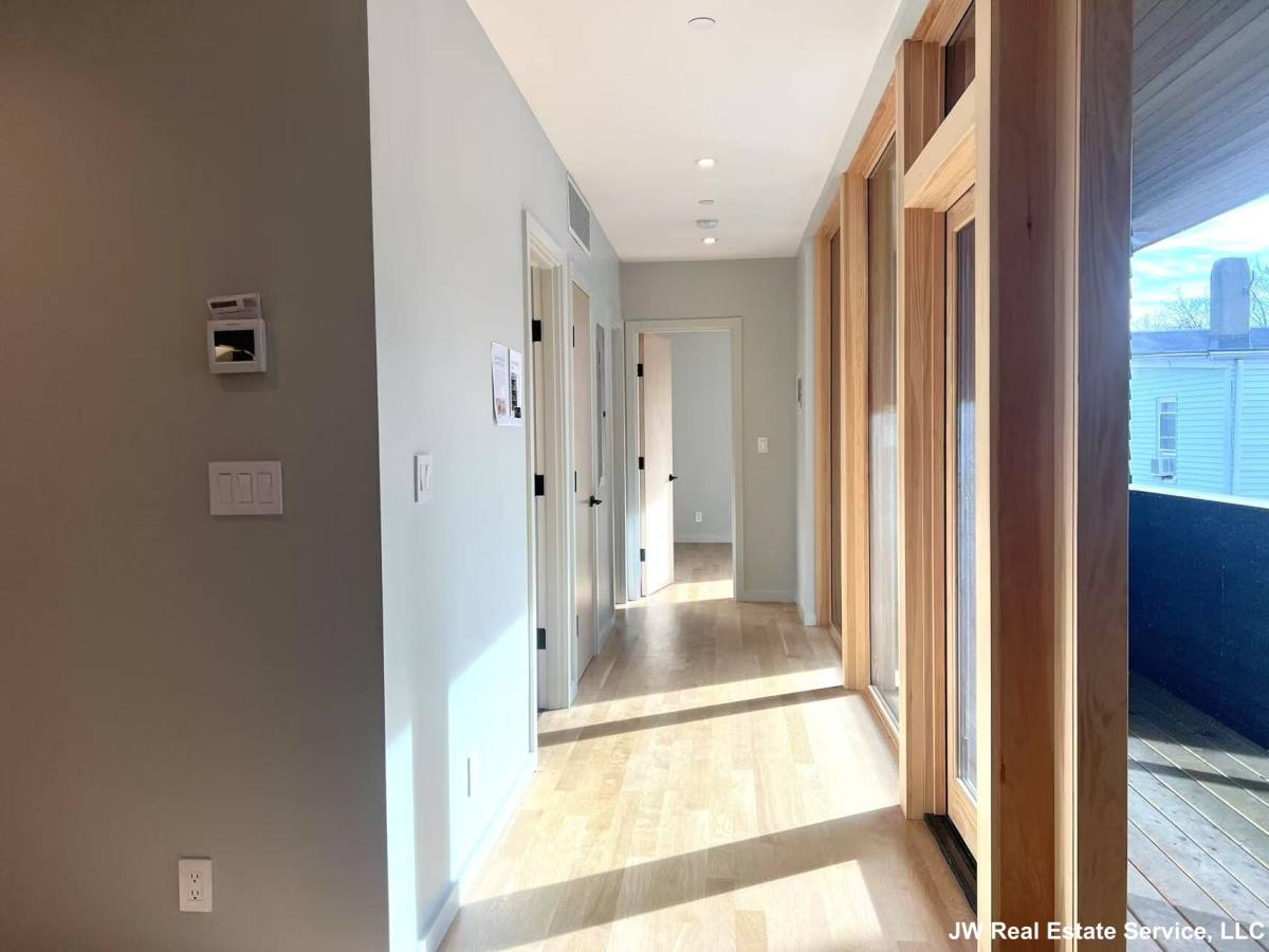 Apartment for rent at 145 Willow St #2, Cambridge, MA 02141