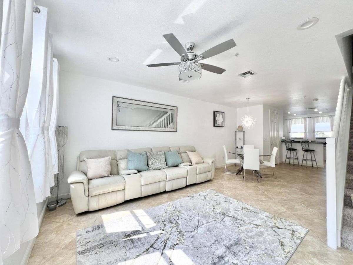 Townhouse for rent at 840 Marina Del Ray Lane #840-2, West Palm Beach, FL 33401
