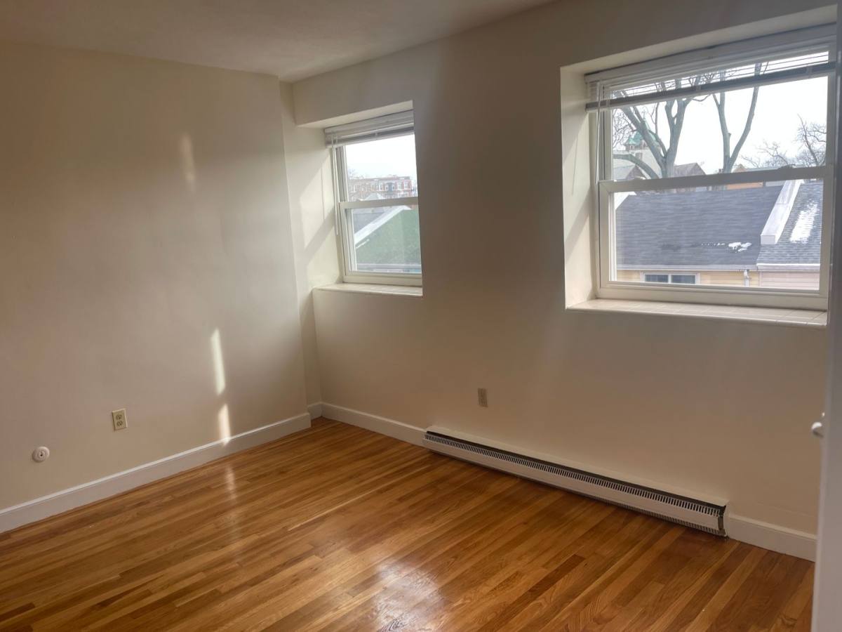 House for rent at 10 Armington St #1, Allston, MA 02134