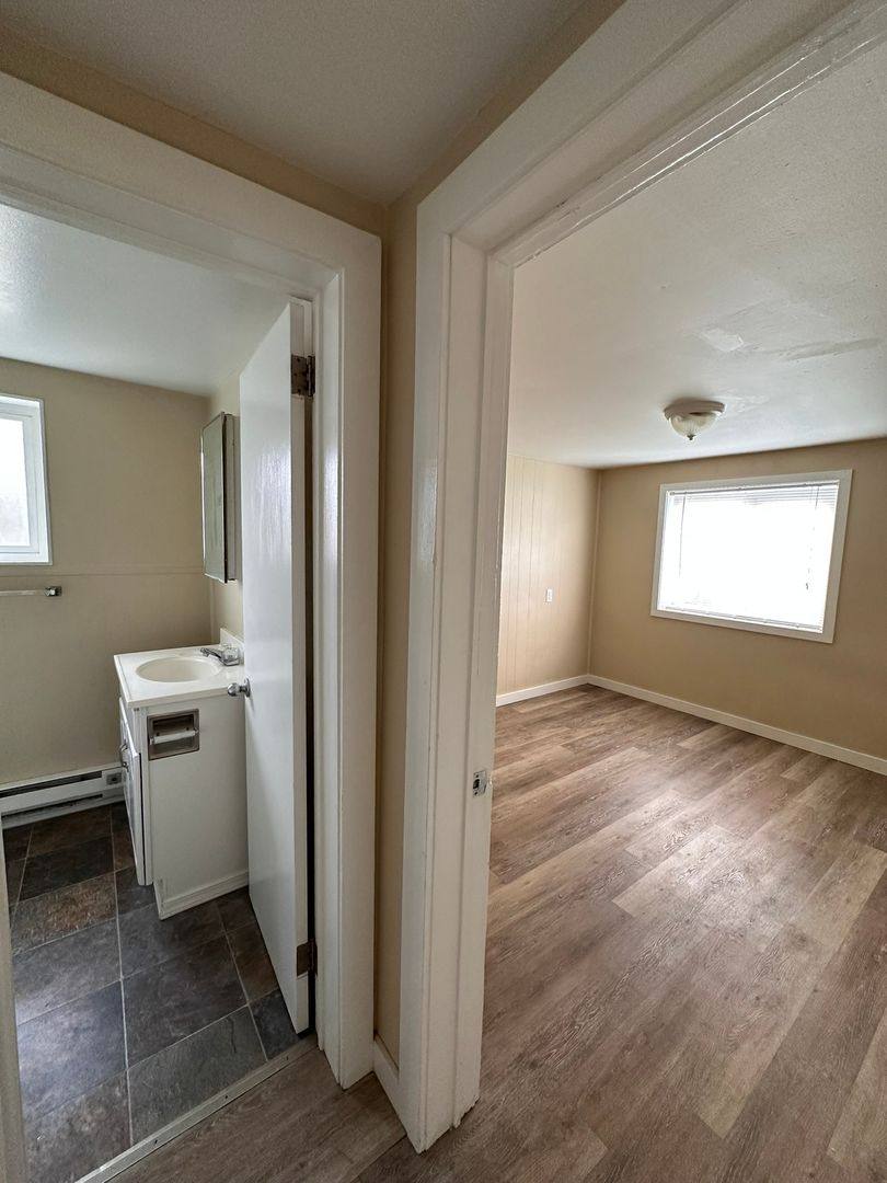 Apartment for rent at 2306 J St, Springfield, OR 97477