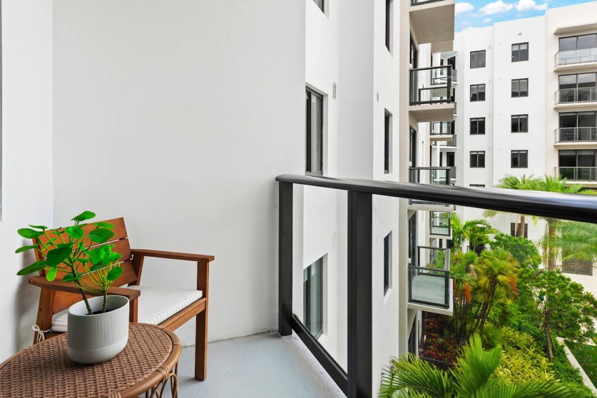 Apartment for rent at 7905 NW 36th St #312, Miami, FL 33166