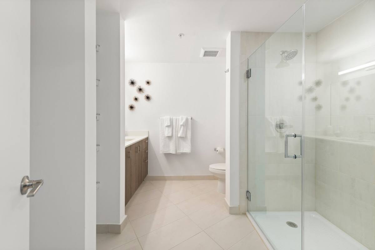 Apartment for rent at 7905 NW 36th St #312, Miami, FL 33166