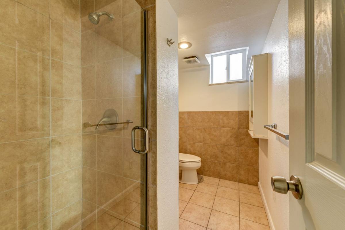 Apartment for rent at 901-903 N Wolff St, Denver, CO 80204