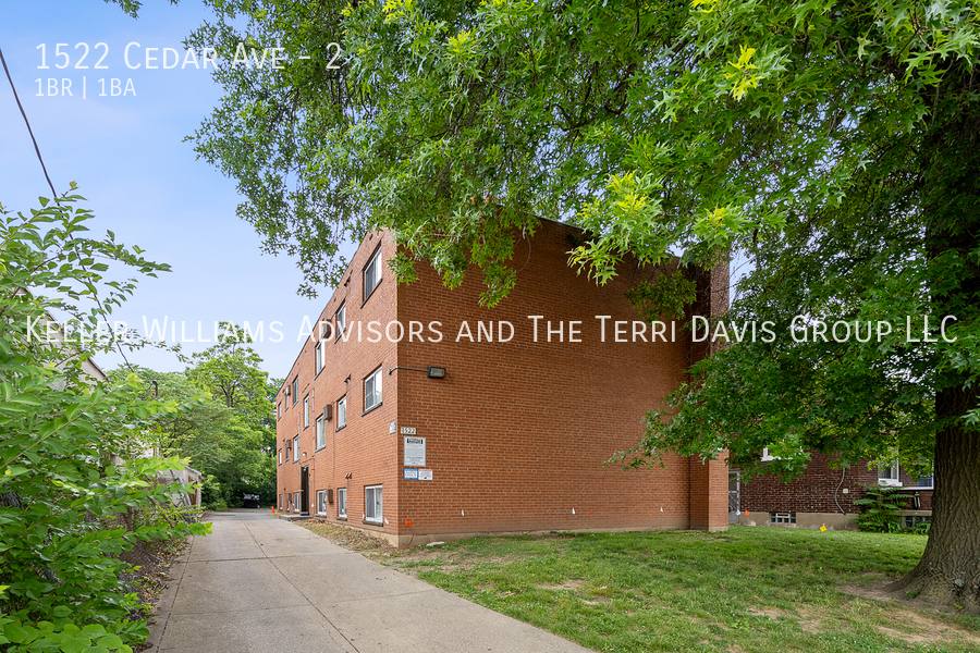 Apartment for rent at 1522 Cedar Ave #2, Cincinnati, OH 45224