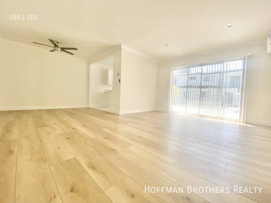Apartment for rent at 12410 Chandler Blvd #21, Valley Village, CA 91607