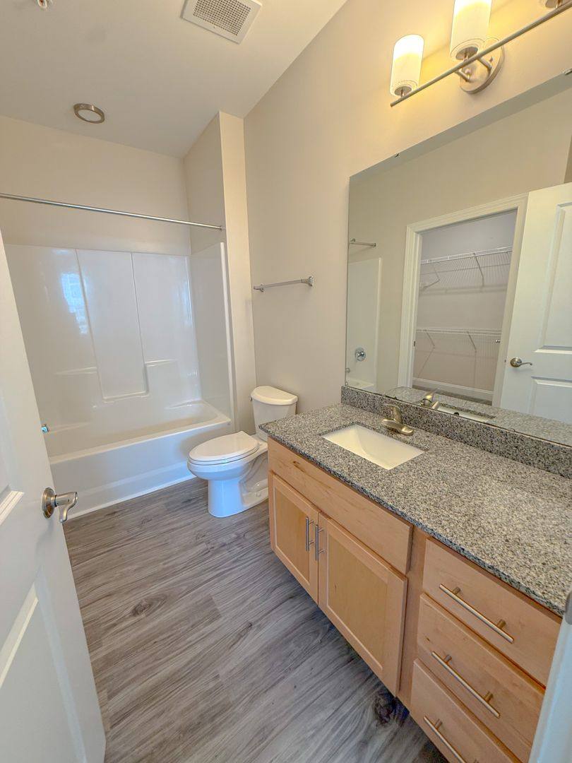 Apartment for rent at 1401 Stovall Dr, Raleigh, NC 27606