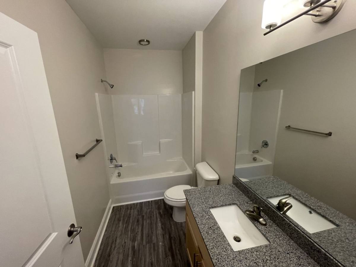 Apartment for rent at 1401 Stovall Dr, Raleigh, NC 27606