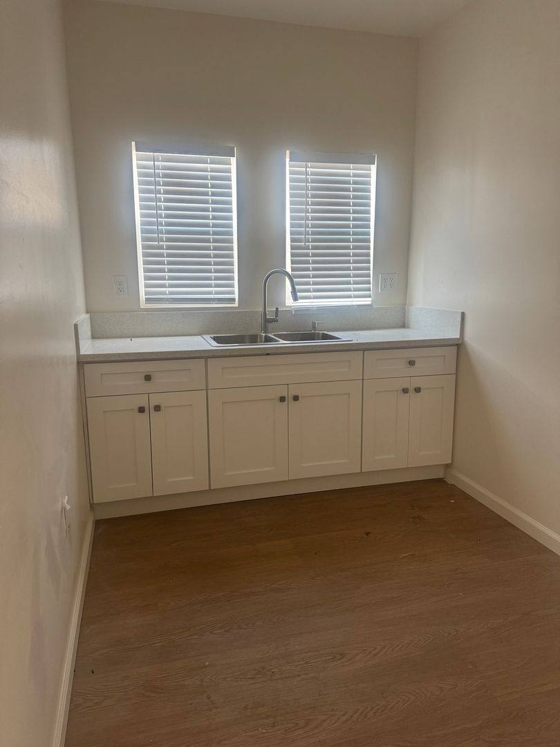 Apartment for rent at 7501 S Central Ave, Los Angeles, CA 90001