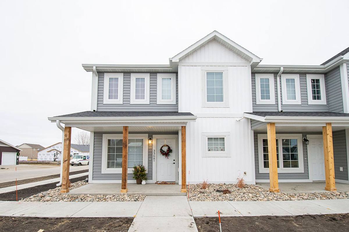 Townhouse for rent at 127 Sleeper Way, Bismarck, ND 58504