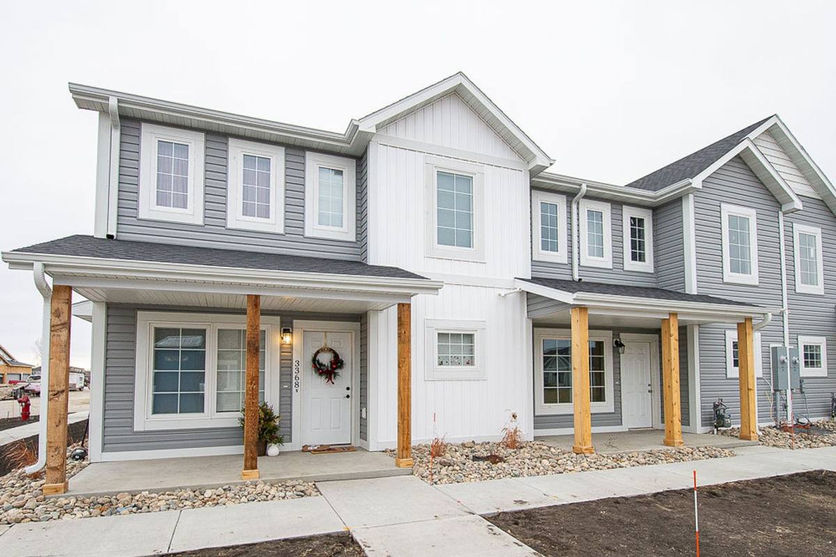 Townhouse for rent at 127 Sleeper Way, Bismarck, ND 58504