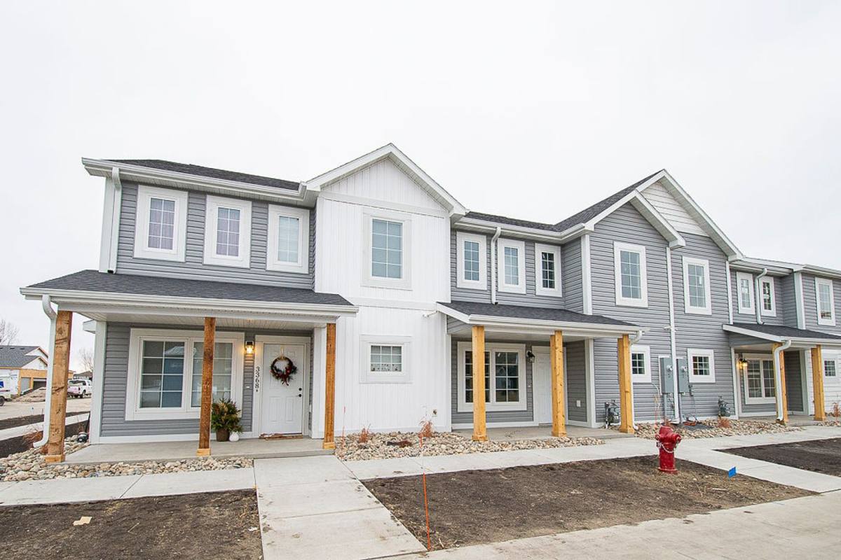 Townhouse for rent at 127 Sleeper Way, Bismarck, ND 58504