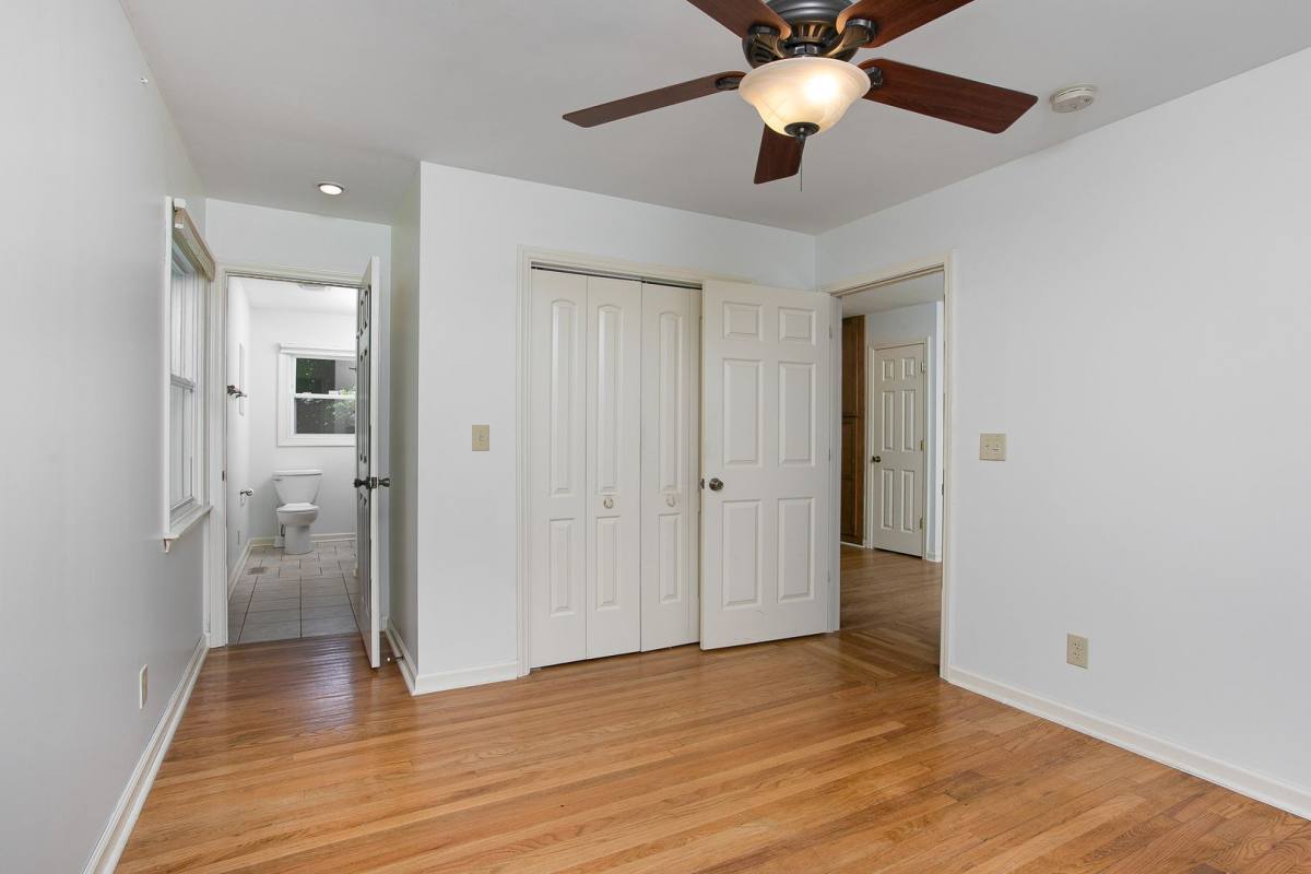 House for rent at 433-B Northside Dr, Chapel Hill, NC 27516