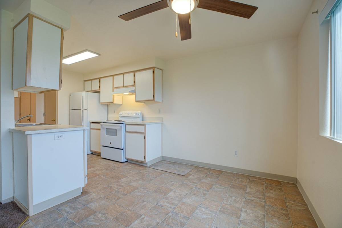 Apartment for rent at 1973 45th Ave NE, Salem, OR 97305