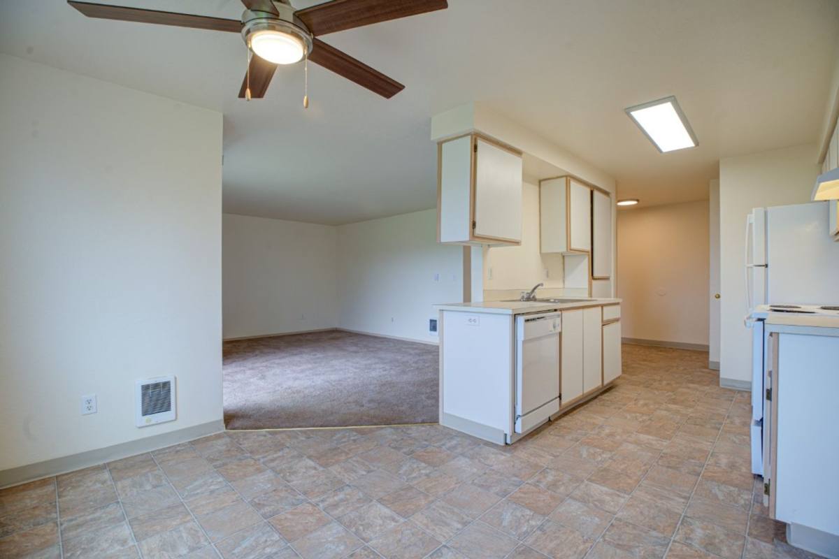 Apartment for rent at 1973 45th Ave NE, Salem, OR 97305