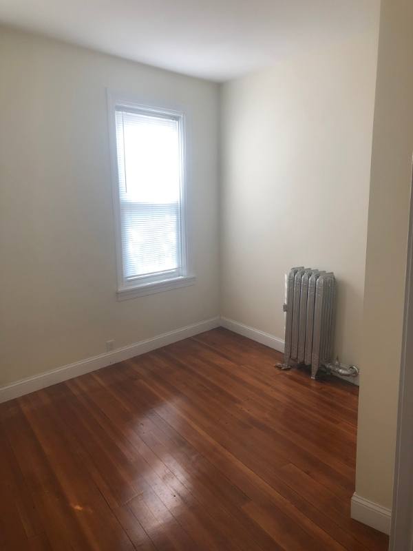 Apartment for rent at 5 Child St #3, Warren, RI 02885