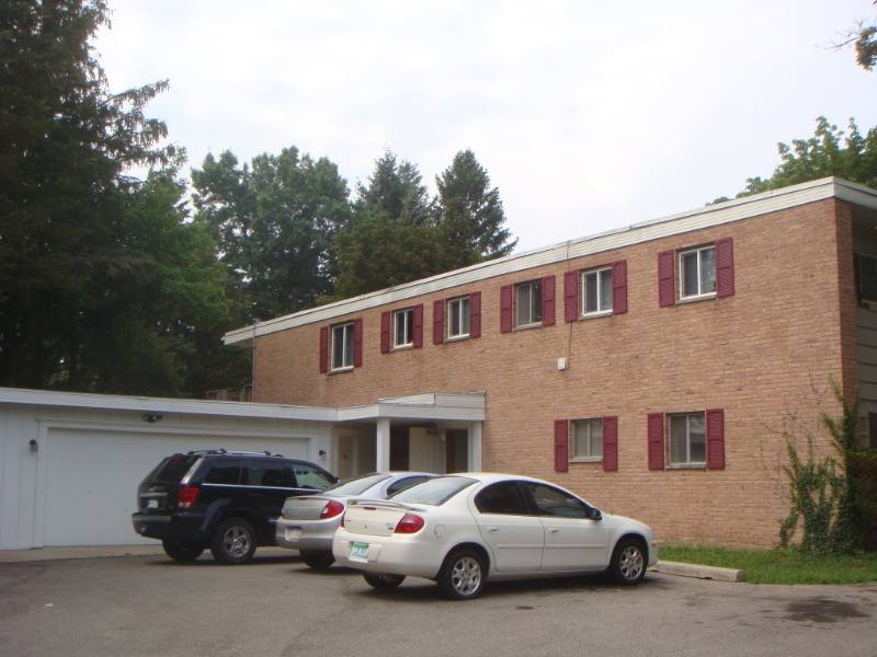 Apartment for rent at 1100 W Campus Dr #1, Mount Pleasant, MI 48858