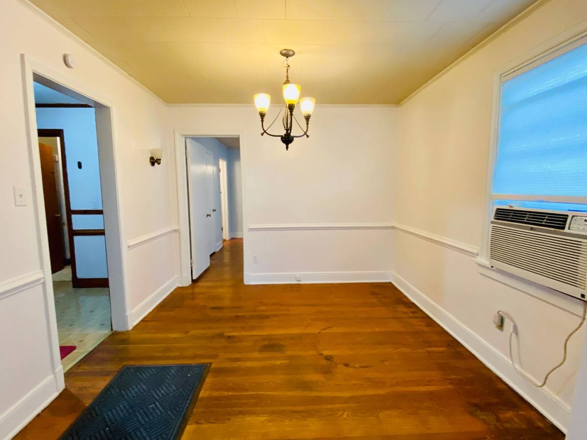 Apartment for rent at 4913 Monument Ave, Richmond, VA 23230