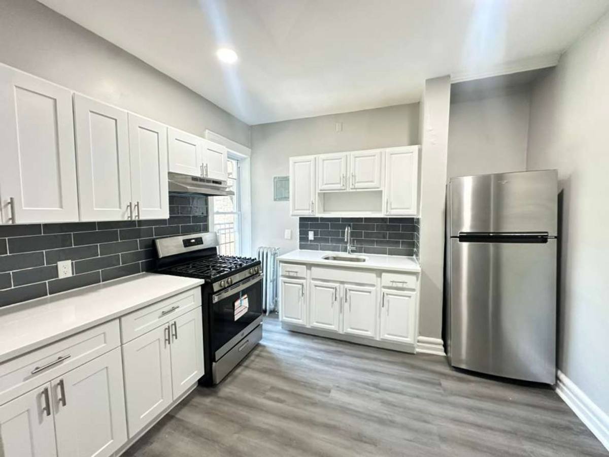 Apartment for rent at 91 Prospect St, East Orange, NJ 07017