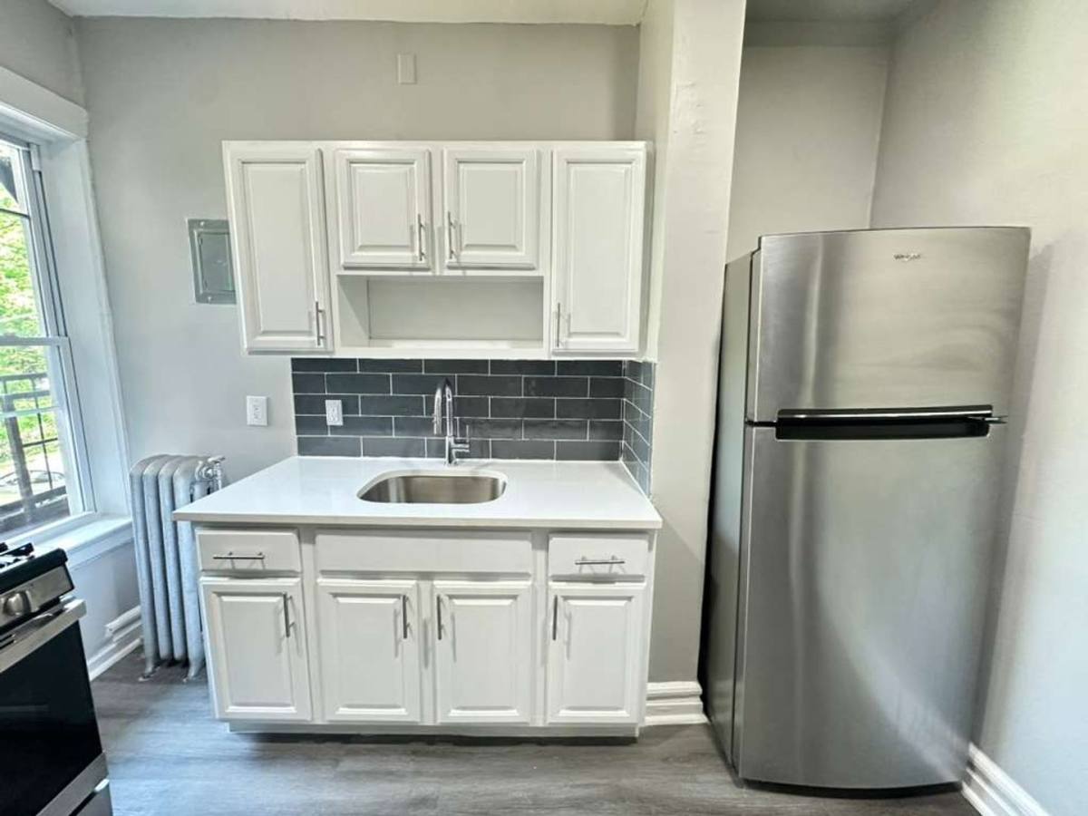 Apartment for rent at 91 Prospect St, East Orange, NJ 07017