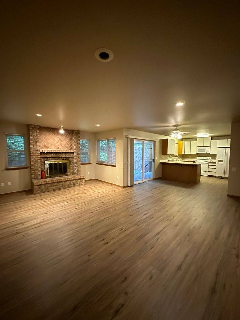 Apartment for rent at 15010-15012 71st Ave E, Puyallup, WA 98375