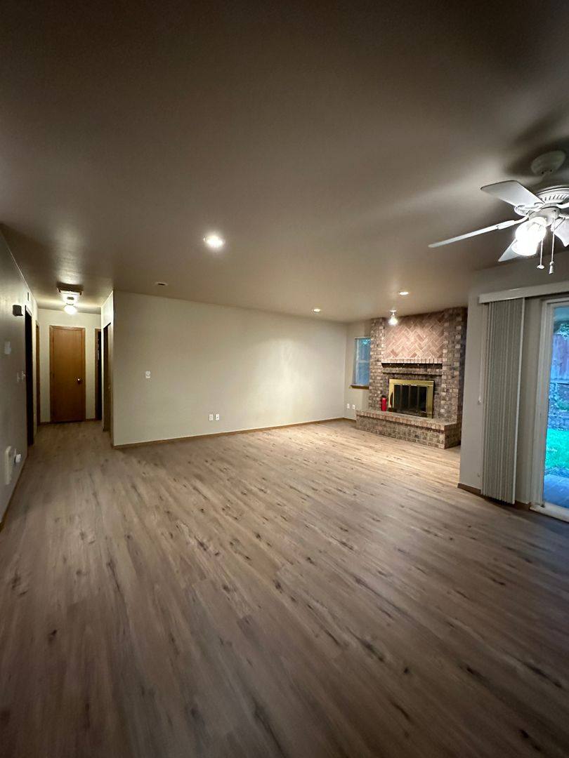 Apartment for rent at 15010-15012 71st Ave E, Puyallup, WA 98375