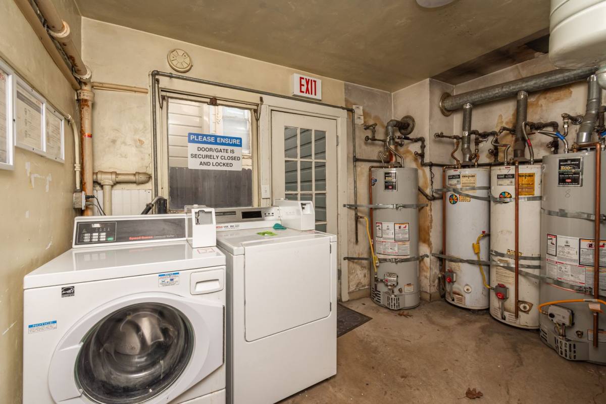 Apartment for rent at 1808 P St, Sacramento, CA 95811