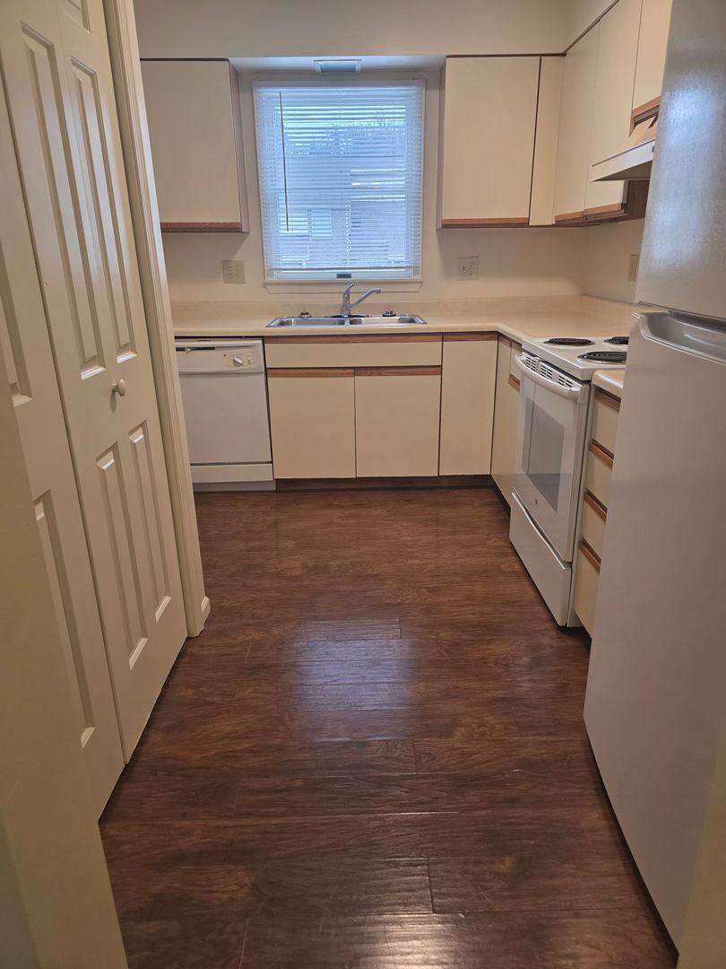 Townhouse for rent at 49 Alderman Dr, Morgantown, WV 26508