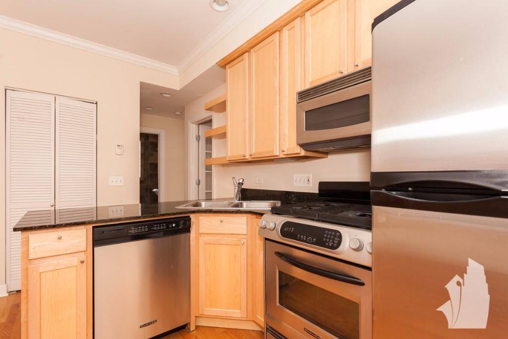 Apartment for rent at 3254 N Clifton #W2, Chicago, IL 60657