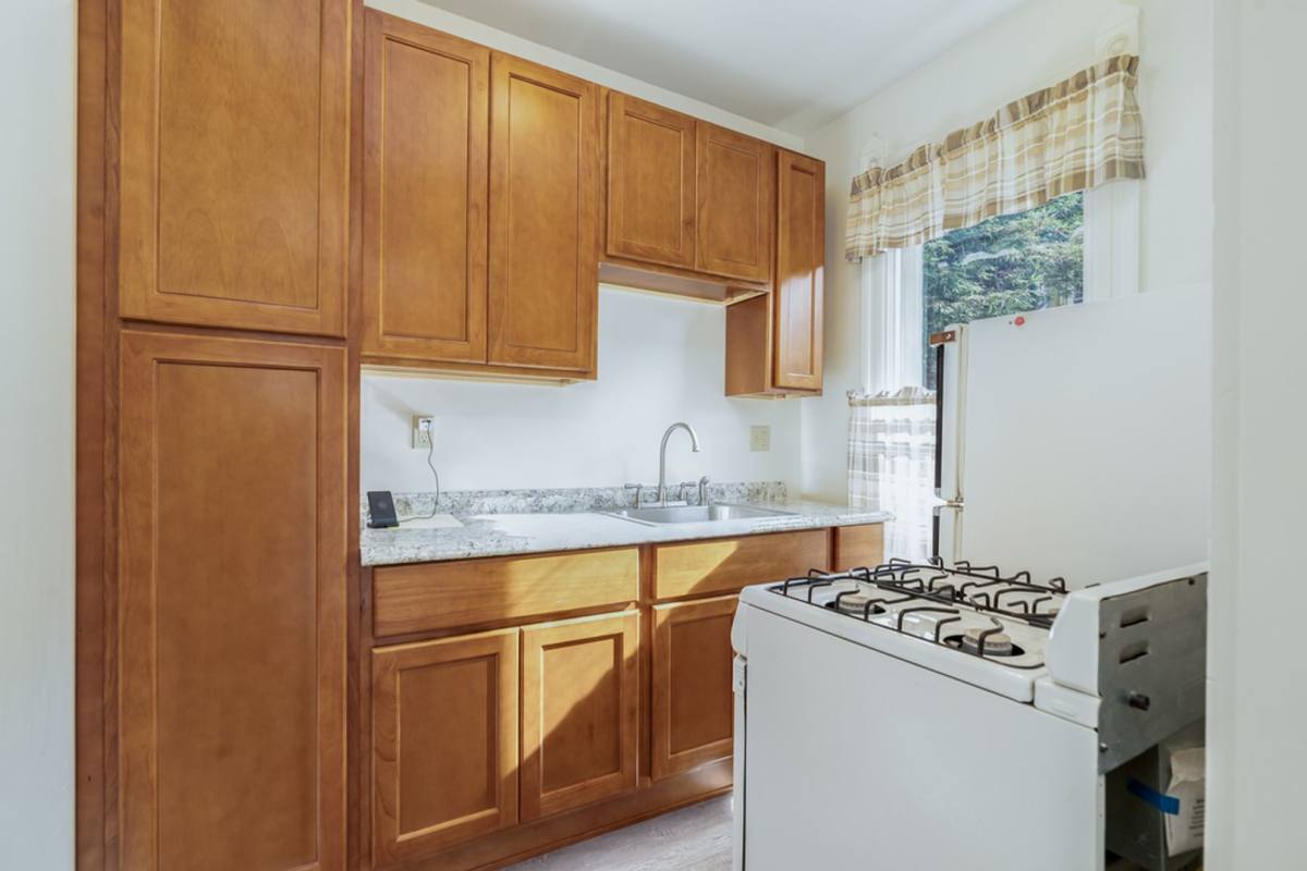 Apartment for rent at 2309 San Jose Ave, Alameda, CA 94501