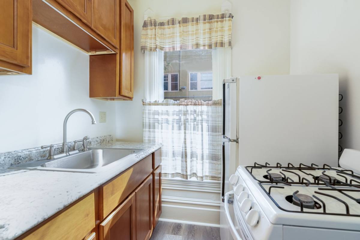 Apartment for rent at 2309 San Jose Ave, Alameda, CA 94501