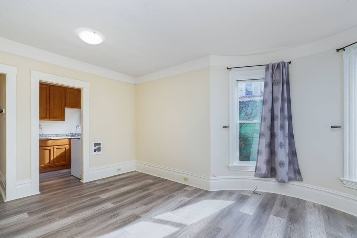 Apartment for rent at 2309 San Jose Ave, Alameda, CA 94501