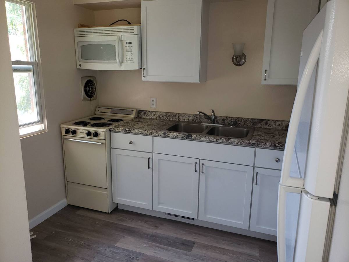 Apartment for rent at 3309 E Edgemere Dr, Appleton, WI 54915