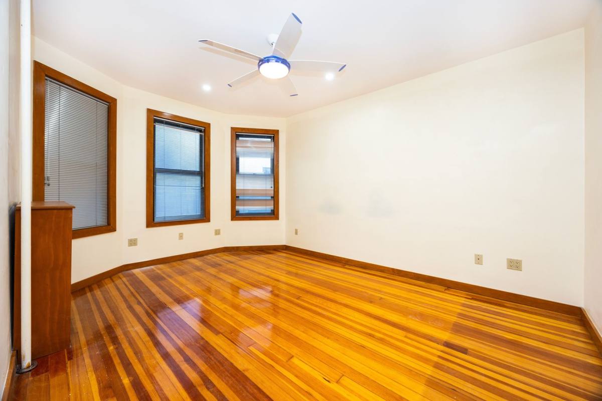 Apartment for rent at 121 Browne St, Brookline, MA 02446