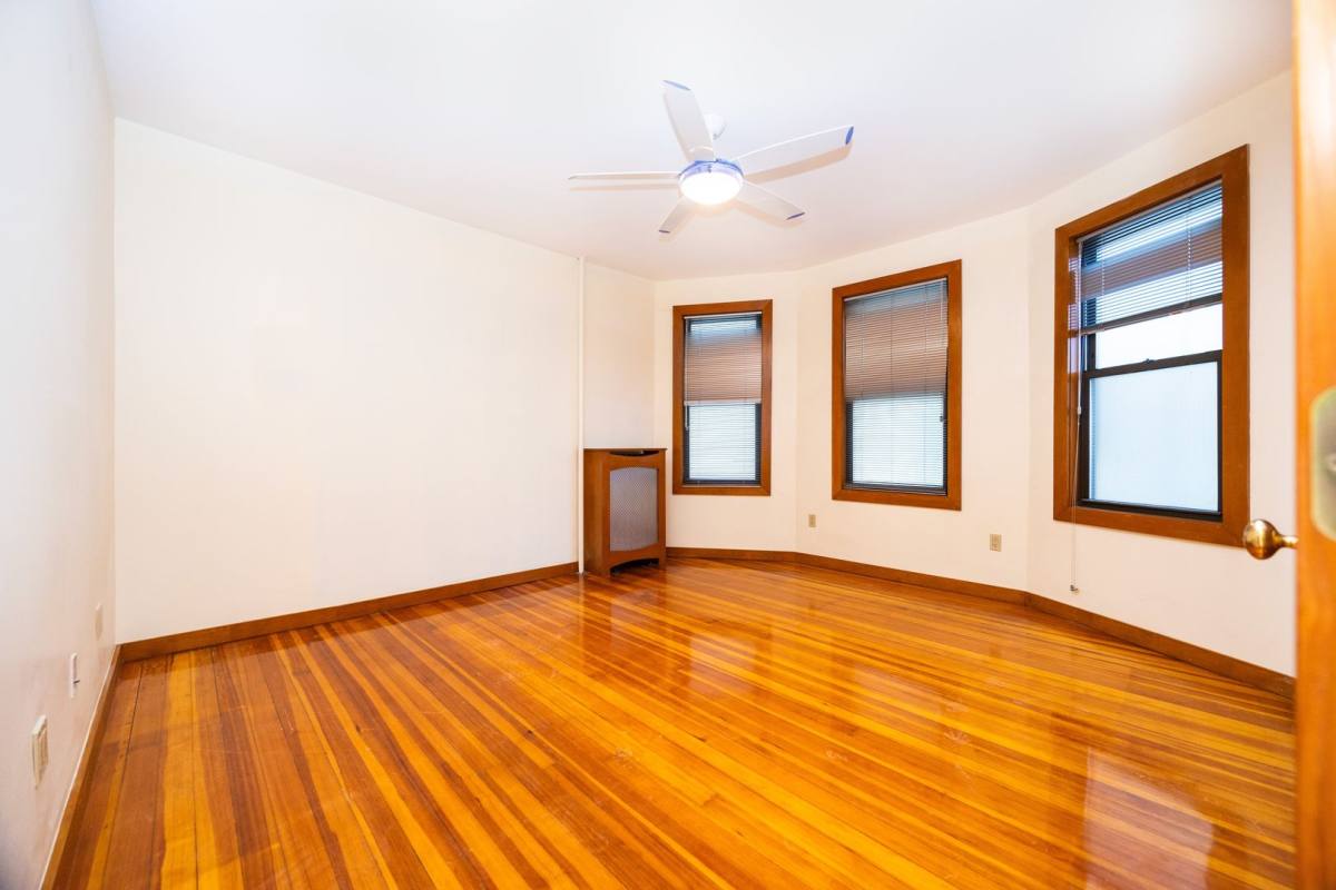 Apartment for rent at 121 Browne St, Brookline, MA 02446