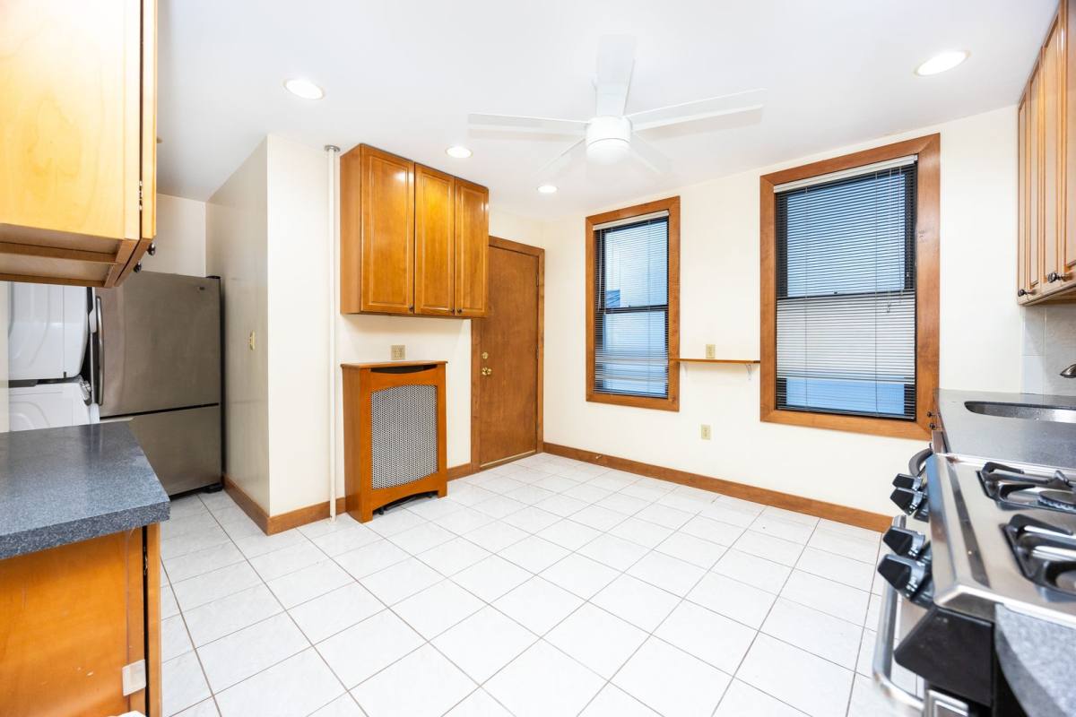 Apartment for rent at 121 Browne St, Brookline, MA 02446