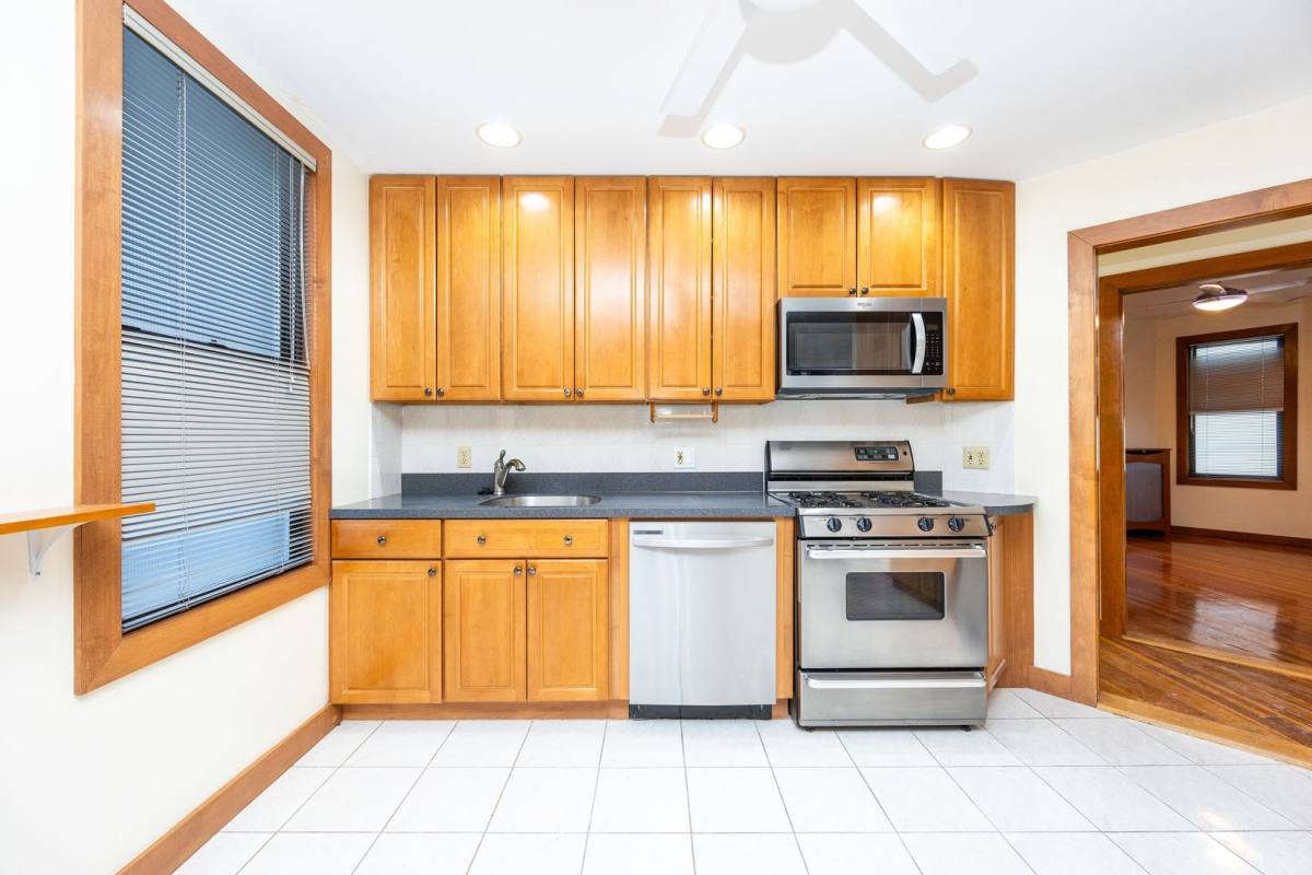 Apartment for rent at 121 Browne St, Brookline, MA 02446
