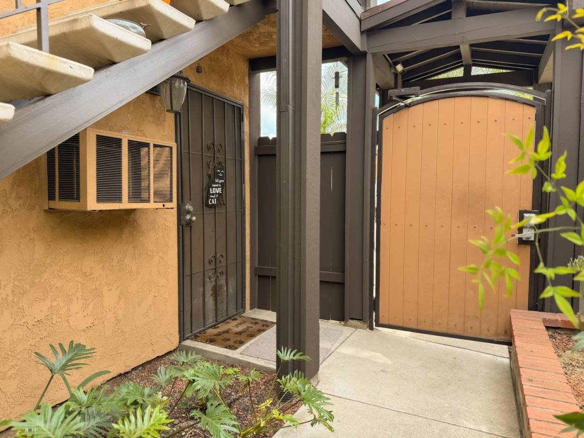 Apartment for rent at 4435 Estrella Ave, San Diego, CA 92115