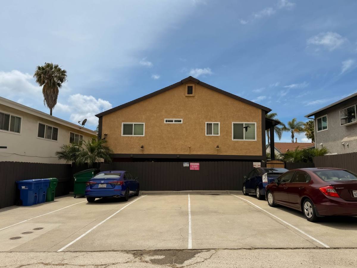 Apartment for rent at 4435 Estrella Ave, San Diego, CA 92115