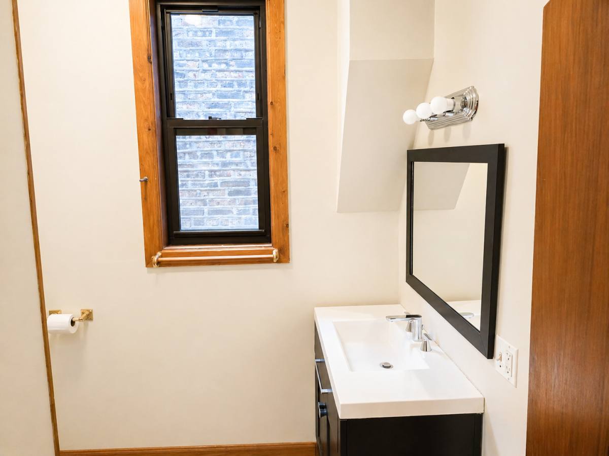 Apartment for rent at 2825 N Milwaukee Ave #1, Chicago, IL 60618