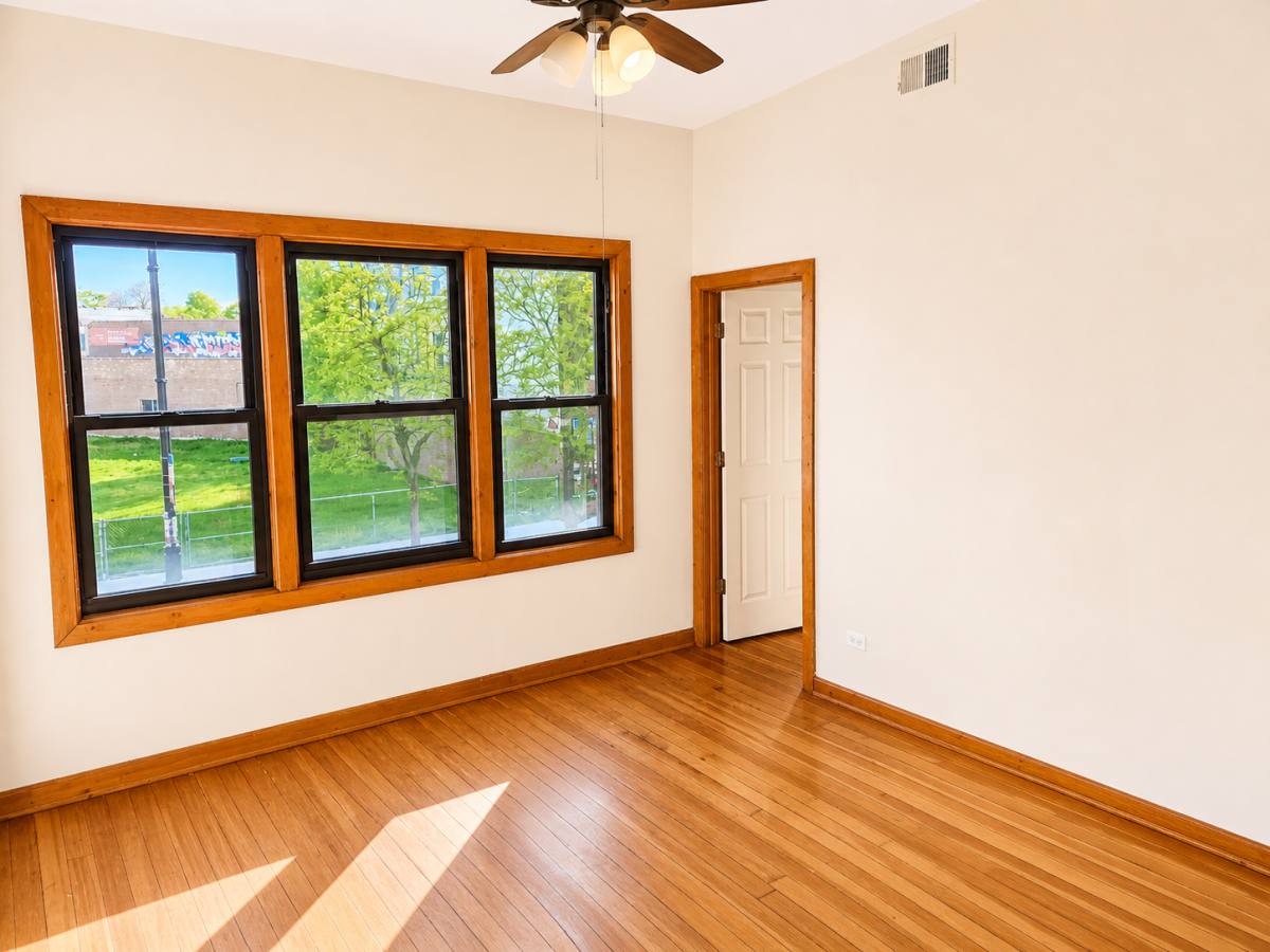 Apartment for rent at 2825 N Milwaukee Ave #1, Chicago, IL 60618