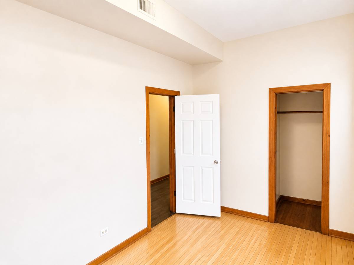 Apartment for rent at 2825 N Milwaukee Ave #1, Chicago, IL 60618